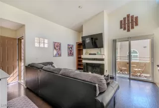 Photo #3: 2667196 Listing