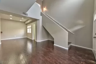 Photo #3: 2667207 Listing