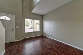 Photo #5: 2667207 Listing