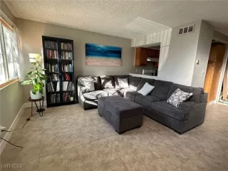 Photo #1: 2667252 Listing 