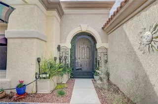 Photo #2: 2667255 Listing