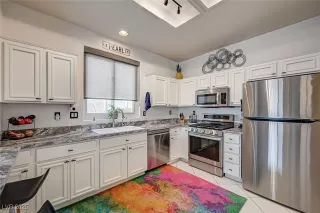 Photo #3: 2667255 Listing