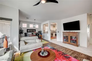 Photo #6: 2667255 Listing