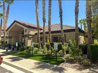 Photo #3: 2667284 Listing 