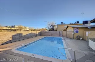 More Details about MLS # 2667286 : 3821 1/2 DAISY STREET 25
