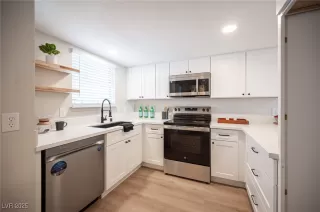 More Details about MLS # 2667289 : 3823 SOUTH MARYLAND PARKWAY L6