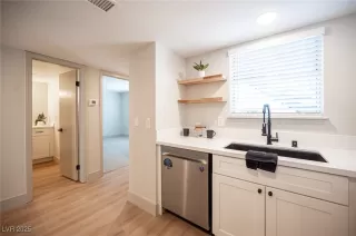 Photo #6: 2667289 Listing 