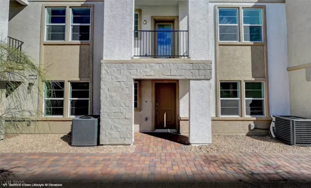 MLS: 2667314 Condo For Sale