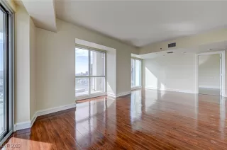 Photo #3: 2667338 Listing 