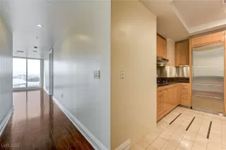 Photo #5: 2667338 Listing 