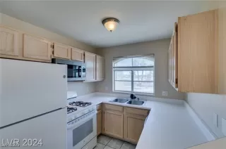 Photo #2: 2667347 Listing 