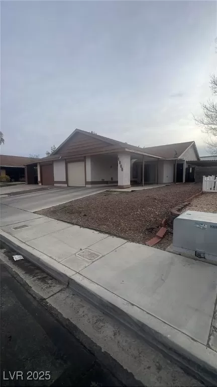 MLS: 2667412 Condo For Sale