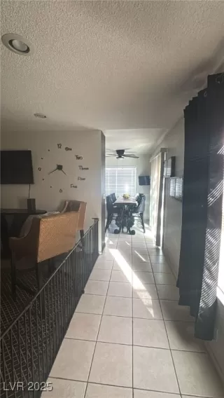 Photo #4: 2667412 Listing