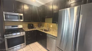 Photo #6: 2667412 Listing