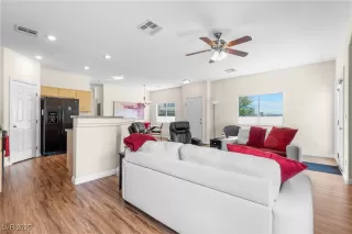 Photo #1: 2667439 Listing 