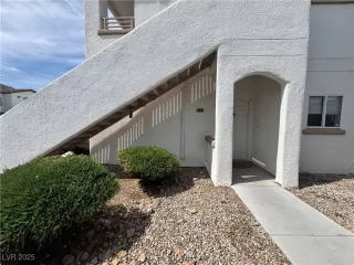 Photo #1: 2667457 Listing 