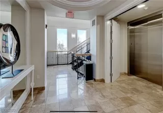 Photo #3: 2667466 Listing