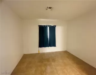 Photo #5: 2667469 Listing