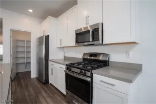 Photo #6: 2667535 Listing 