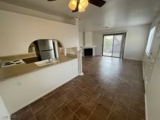 Photo #4: 2667547 Listing