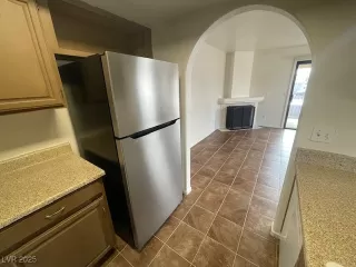 Photo #6: 2667547 Listing