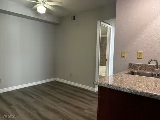 Photo #5: 2667548 Listing 