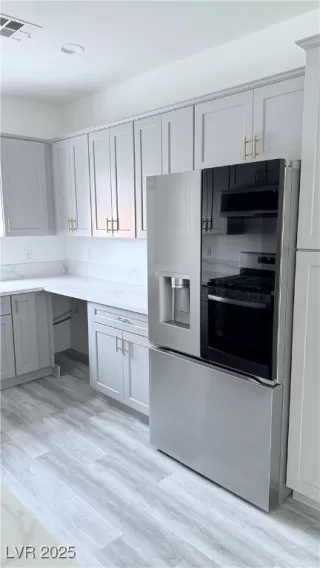 Photo #2: 2667553 Listing