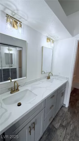 Photo #6: 2667553 Listing