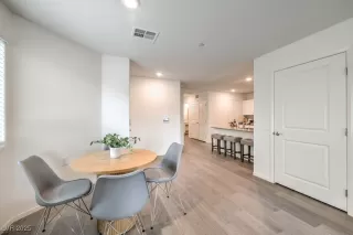 Photo #6: 2667554 Listing