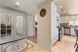 Photo #4: 2667559 Listing 