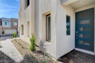 Photo #4: 2667564 Listing