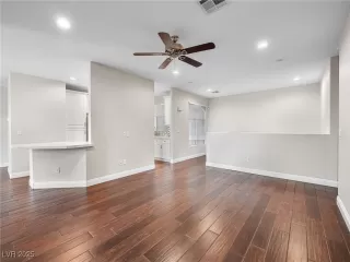 Photo #6: 2667608 Listing