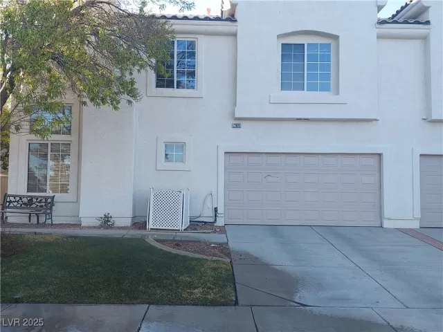 MLS: 2667610 Condo For Sale