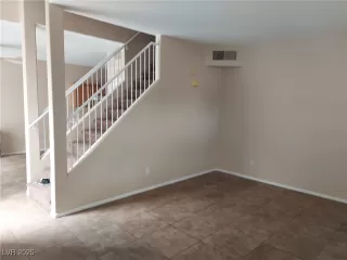 Photo #1: 2667610 Listing 