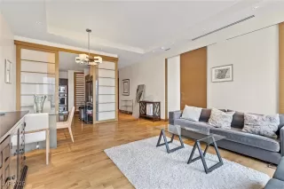 Photo #2: 2667622 Listing