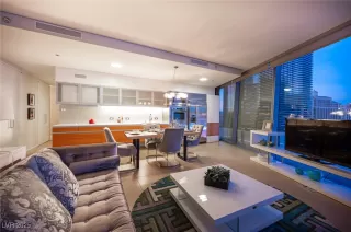 Photo #1: 2667653 Listing 