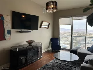 Photo #1: 2667656 Listing 