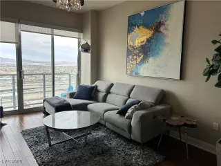 Photo #2: 2667656 Listing 