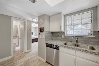 Photo #1: 2667663 Listing 