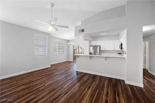 Photo #6: 2667677 Listing