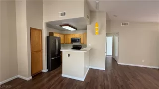 Photo #5: 2667680 Listing 