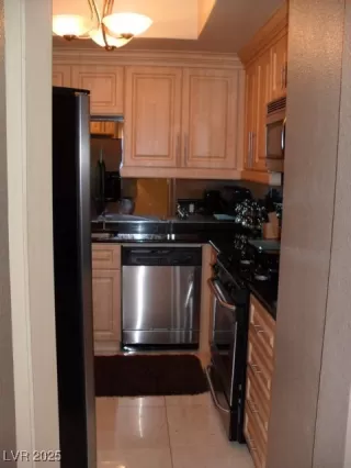 Photo #3: 2667697 Listing 