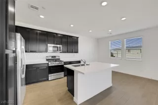 Photo #4: 2667702 Listing 