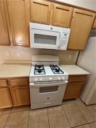 Photo #6: 2667755 Listing 
