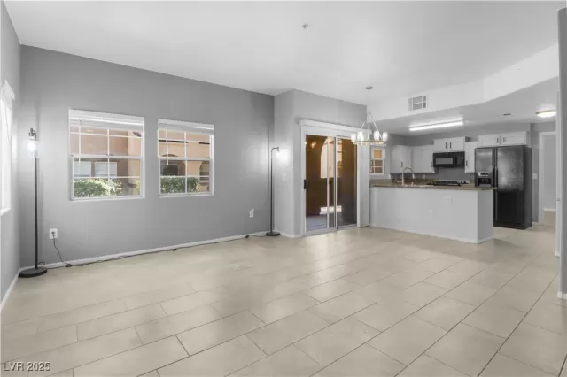 MLS: 2667775 Condo For Sale