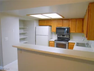 Photo #5: 2667799 Listing 