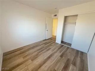 Photo #4: 2667802 Listing 