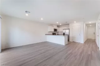 Photo #2: 2667832 Listing 