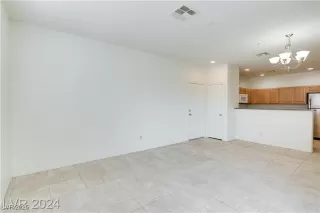 Photo #4: 2667838 Listing 