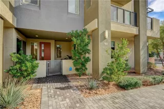 Photo #1: 2667856 Listing